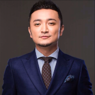 温暖小尼